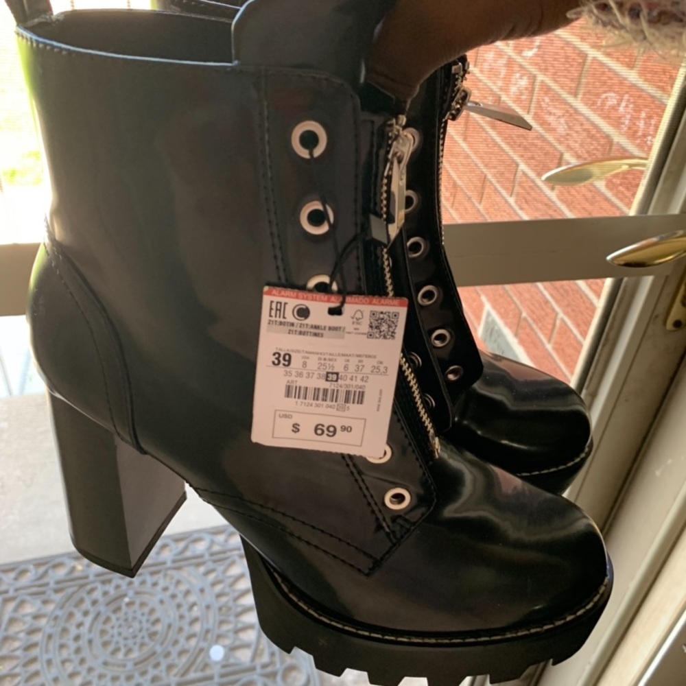 BRAND NEW ZARA BOOTS